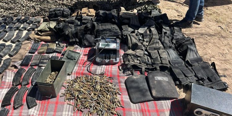 Asegura operativo AMIC-SEMAR armamento y detiene a un masculino en Trincheras.