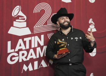 Reconocerá Gobierno Municipal de Hermosillo labor altruista del cantante Carin León.