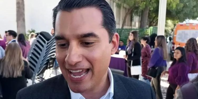 SEC descarta sanciones contra trabajadores de la educación por manifestaciones.