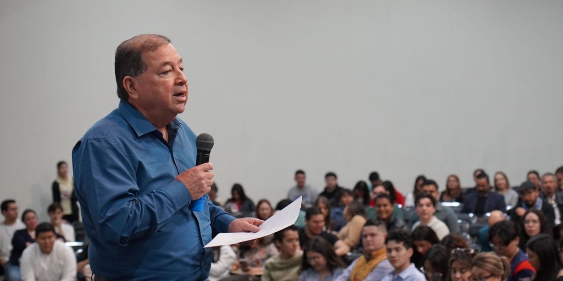 Destaca Cuauhtémoc González Valdez, propuestas de vanguardia al presentar su visión 2025-2030 para la Universidad de Sonora.