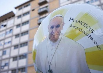 El papa Francisco vuelve a sufrir dos episodios de insuficiencia respiratoria aguda.