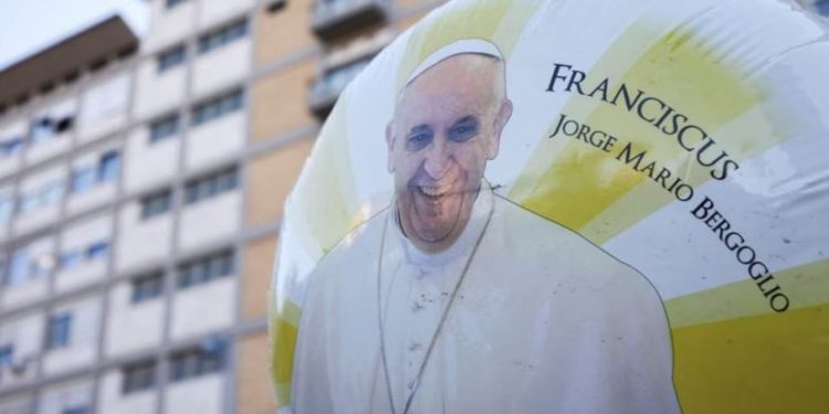 El papa Francisco vuelve a sufrir dos episodios de insuficiencia respiratoria aguda.