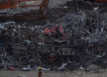 Terremoto en Birmania deja más de 2 mil muertos y escenas de desesperación.