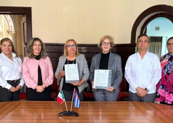 Firma Unison convenio con instituto de ciencias pedagógicas de Cuba.