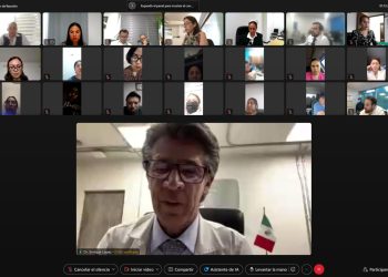 IMSS implementa telemedicina para agilizar interconsultas y tratamientos en pacientes pediátricos oncológicos.