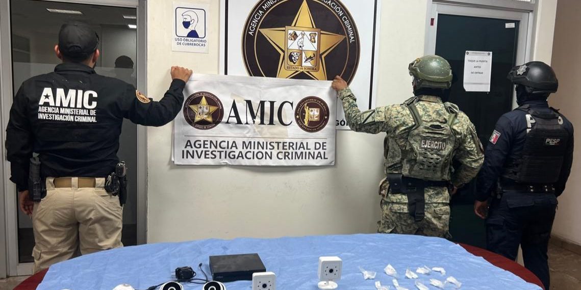 Cateo permite asegurar droga y equipo de vigilancia en Ciudad Obregón.