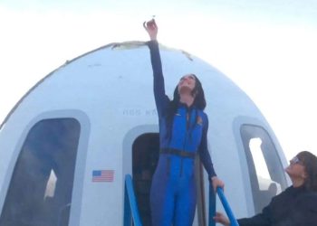 Katy Perry hace historia tras viajar al espacio: lo hicimos para dar un lugar a las mujeres del futuro.