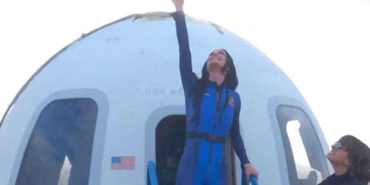 Katy Perry hace historia tras viajar al espacio: lo hicimos para dar un lugar a las mujeres del futuro.