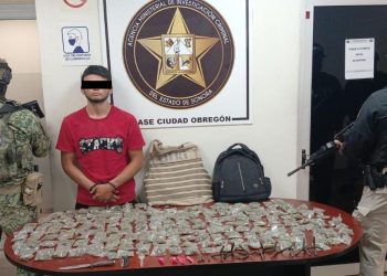 Capturan AMIC a sujeto con más de 200 envoltorios de droga, arma blanca e indumentaria táctica