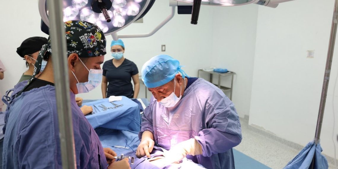 Isssteson atiende rezago en cirugías de vesícula y hernias.