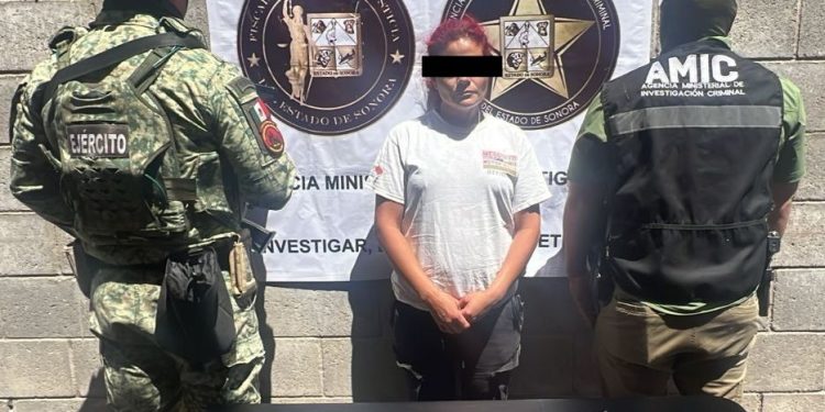 Operativo conjunto AMIC-DEFENSA asegura droga y captura a una mujer en Hermosillo.
