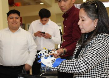 Presenta alumnado de la UTNogales soluciones tecnológicas innovadoras para facilitar la vida cotidiana.