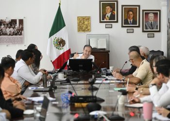 Gobernador Alfonso Durazo refuerza atención a más de 2 millones de turistas en Semana Santa en Sonora.