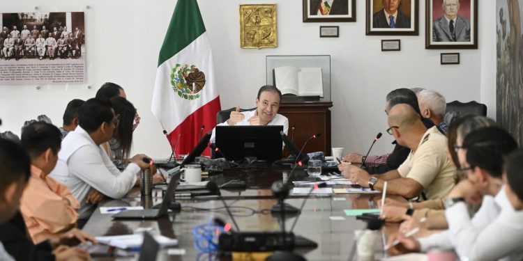 Gobernador Alfonso Durazo refuerza atención a más de 2 millones de turistas en Semana Santa en Sonora.