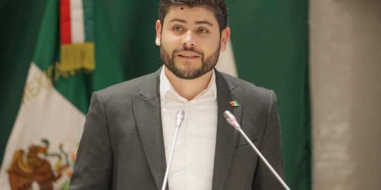 Urgen recursos extraordinarios para pescadores en Sonora: diputado Juan Pablo Arenivar Martínez.