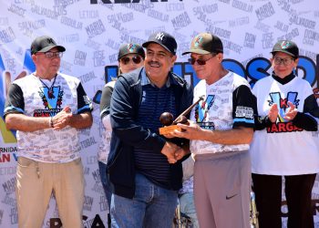 “Klan Vargas: cuando la sangre y el béisbol tejen historias que no se olvidan”.