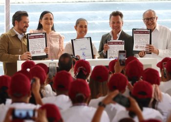 Firman IMSS y Secretaría del Bienestar convenio de colaboración para la implementación del programa “Salud Casa por Casa”.