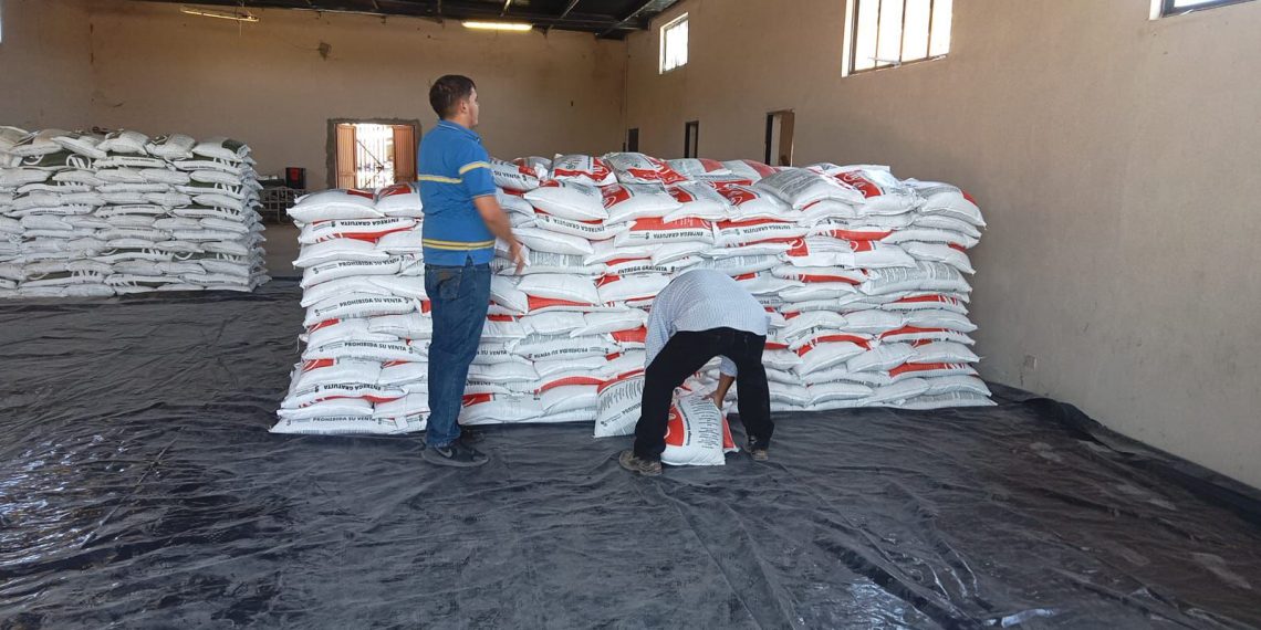 Los primeros embarques de Fertilizantes para el Bienestar 2025 llegan a Sonora; 5 mil pequeños productores serán beneficiados.