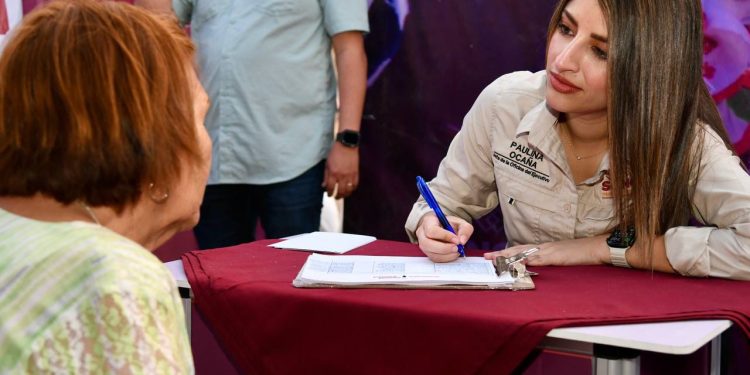 Gobernador Durazo brinda servicios gratuitos a familias de la colonia Eusebio Kino con jornada “Sonora Atiende”.