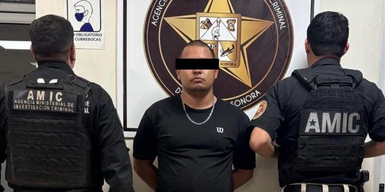 AMIC recupera vehículos robados; hay dos personas detenidas.