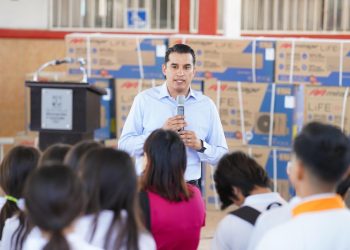 Gobierno de Sonora y Fundación Sempra Infraestructura equipan con aires acondicionados a escuelas de Benjamín Hill: Froylán Gámez.