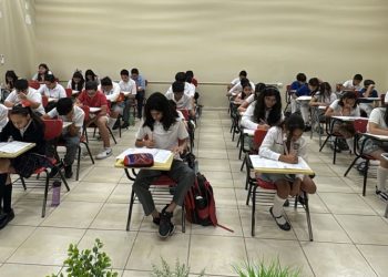 Participan más de mil alumnos en la Olimpiada del Conocimiento Infantil: Froylán Gámez.