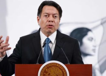 Cerca de un millón de alumnos sin clases en México y más de 19 mil escuelas cerradas por paro de la CNTE en México.