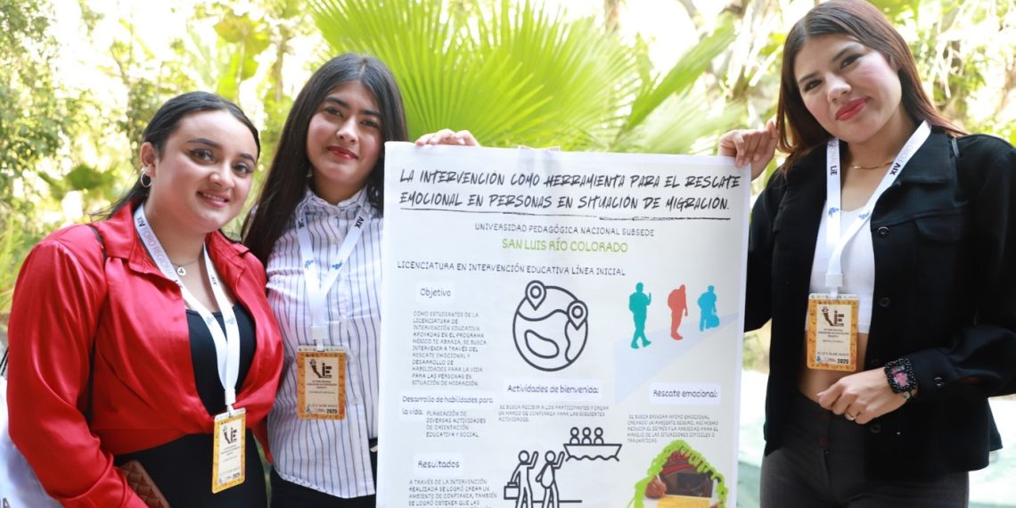 Destacan estudiantes sonorenses en foro regional sobre intervención educativa.