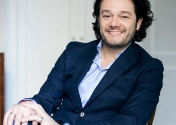 Entregarán Medalla Emiliana de Zubeldía al tenor Arturo Chacón en Fiestas del Pitic 2025.