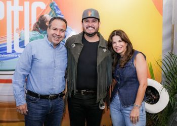 Cierra Edén Muñoz con broche de oro las Fiestas del Pitic 2025 ante 70 mil personas.