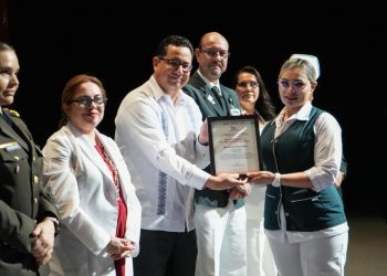 Reconoce Gobierno de Sonora la labor del personal de enfermería en su día.