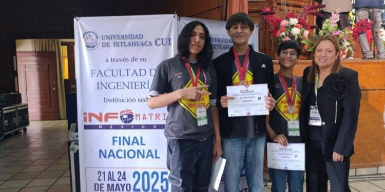 Ganan alumnado de Cobach Sonora bronce en Infomatrix México 2025.