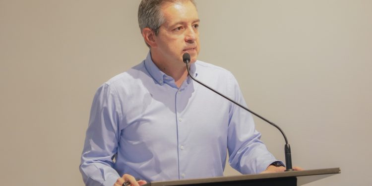 Diputado Omar Del Valle Colosio informa sobre balance del segundo periodo de sesiones del Congreso de Sonora.