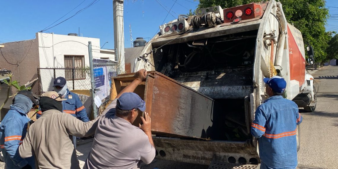 Retira Ayuntamiento de Hermosillo 12 toneladas de desechos en jornada de descacharre.