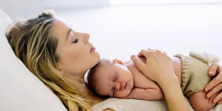 La actriz Amber Heard anuncia que se convirtió en madre de mellizos: se llaman Agnes y Ocean.