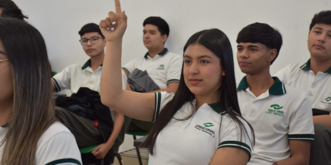 Invita SEC a participar en la Primera Consulta Nacional para Estudiantes de Bachillerato.