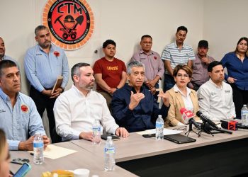 Entregan utilidades a mineros cetemistas de Cananea.