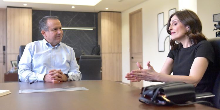 Buscan Toño Astiazarán y Fundación Clinton abrir oportunidades académicas a hermosillenses.