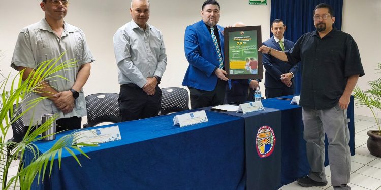 Inicia jornada de actividades del LIV Concurso Regional de Física y Matemáticas en Unison.