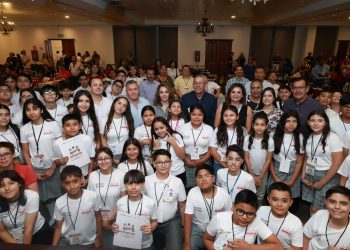 Reconoce Gobierno de Sonora a participantes de la Olimpiada del Conocimiento Infantil 2025: SEC.