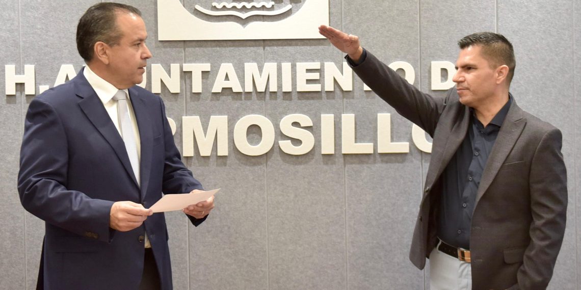 Fortalece Toño Astiazarán seguridad pública en Hermosillo con nombramiento de un supervisor general de la Policía Preventiva y Tránsito Municipal.