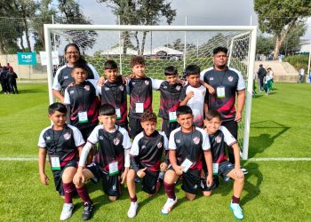 Alumnado de Nogales representa a Sonora en Torneo Nacional de Futbol Escolar.