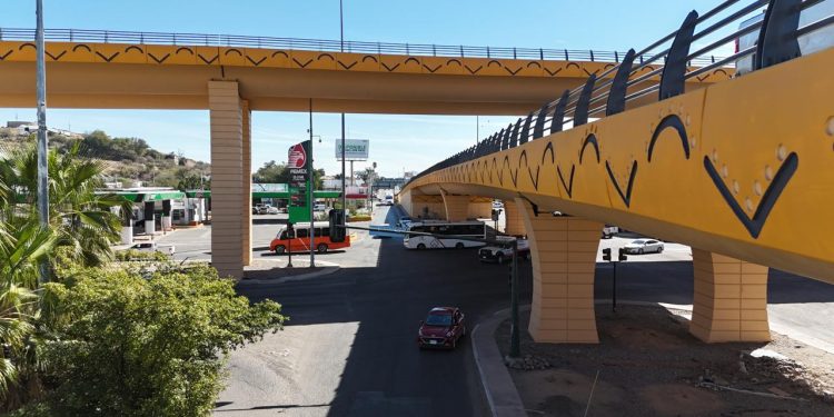 Realiza Gobierno de Hermosillo trabajo de mantenimiento a puentes vehiculares y pasos a desnivel.