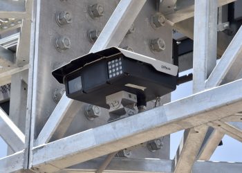 Comienzan a operar cámaras de video vigilancia en innovadores Arcos de Seguridad vial.