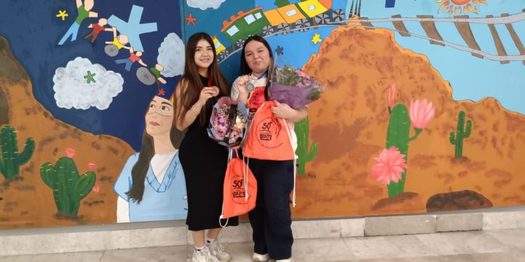 Ganan alumnas de Cobach Sonora medallas de plata y bronce en concurso nacional de Matemáticas.