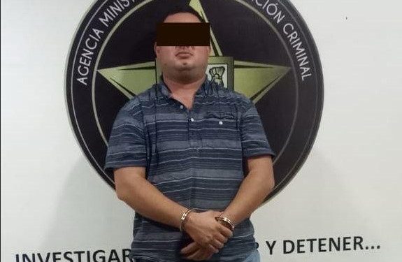 Vinculados a proceso ex policías por posesión de metanfetamina con fines de comercio y atentado contra la seguridad pública.