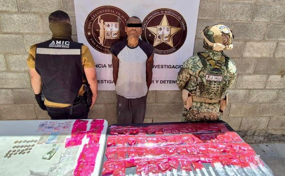 Tras cateos coordinados aseguran droga y detienen a tres imputados en Hermosillo.