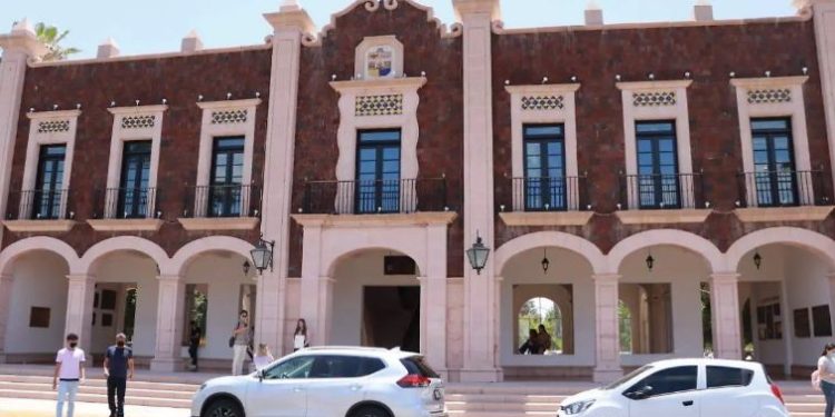 STAUS y Adeus cuentan con expectativas positivas ante nombramiento de nueva rectora de la Unison.