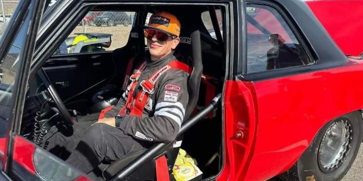 Yahir crea su nueva cuenta en Instagram sobre contenido de automovilismo.