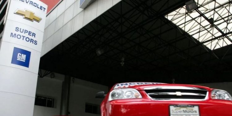 General Motors trasladará de México a EU la producción de dos modelos de camionetas.